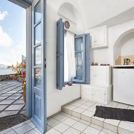 Apartment Lava Oia's